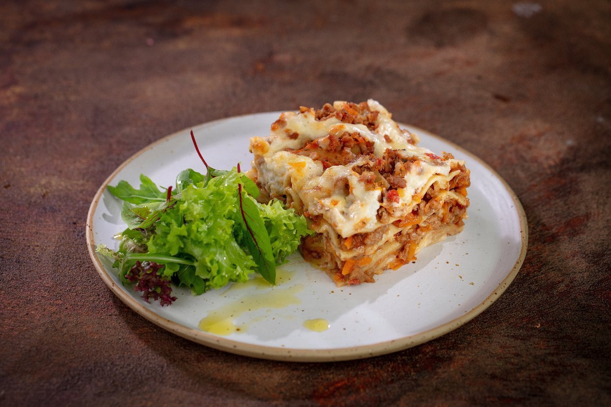 Vegetariška lazanija su žalumynų mišiniu ir alyvuogių aliejumi – - Receptas